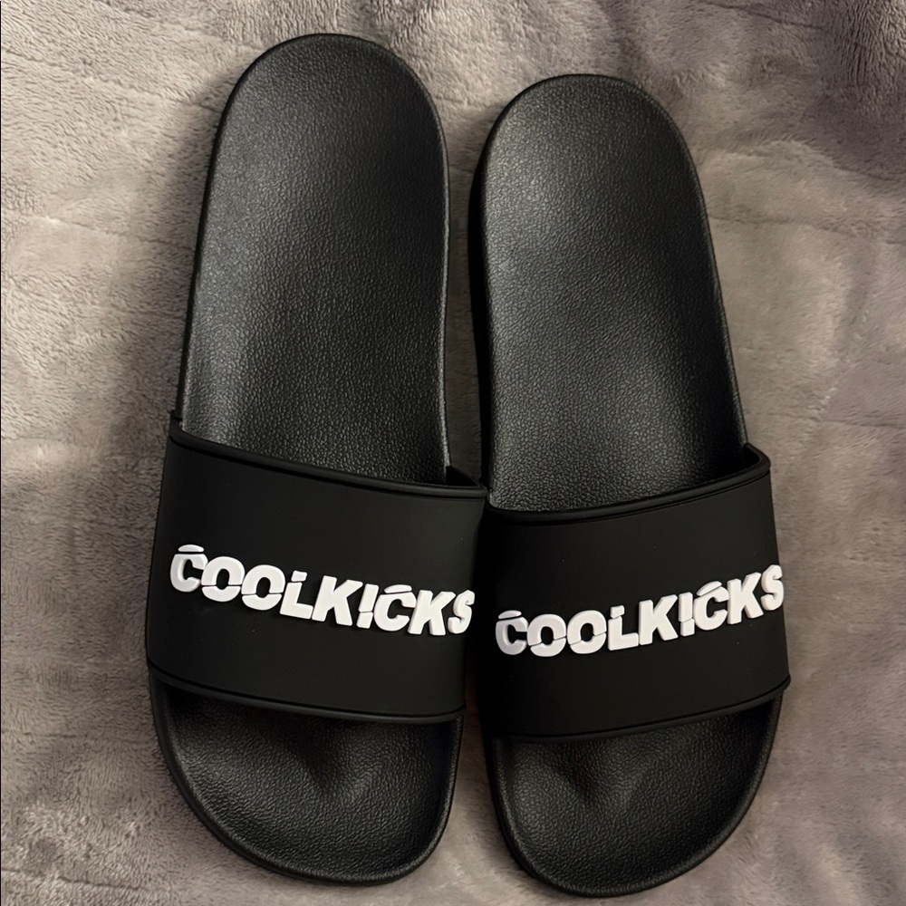 NWOT Black CoolKicks Slide Sandals